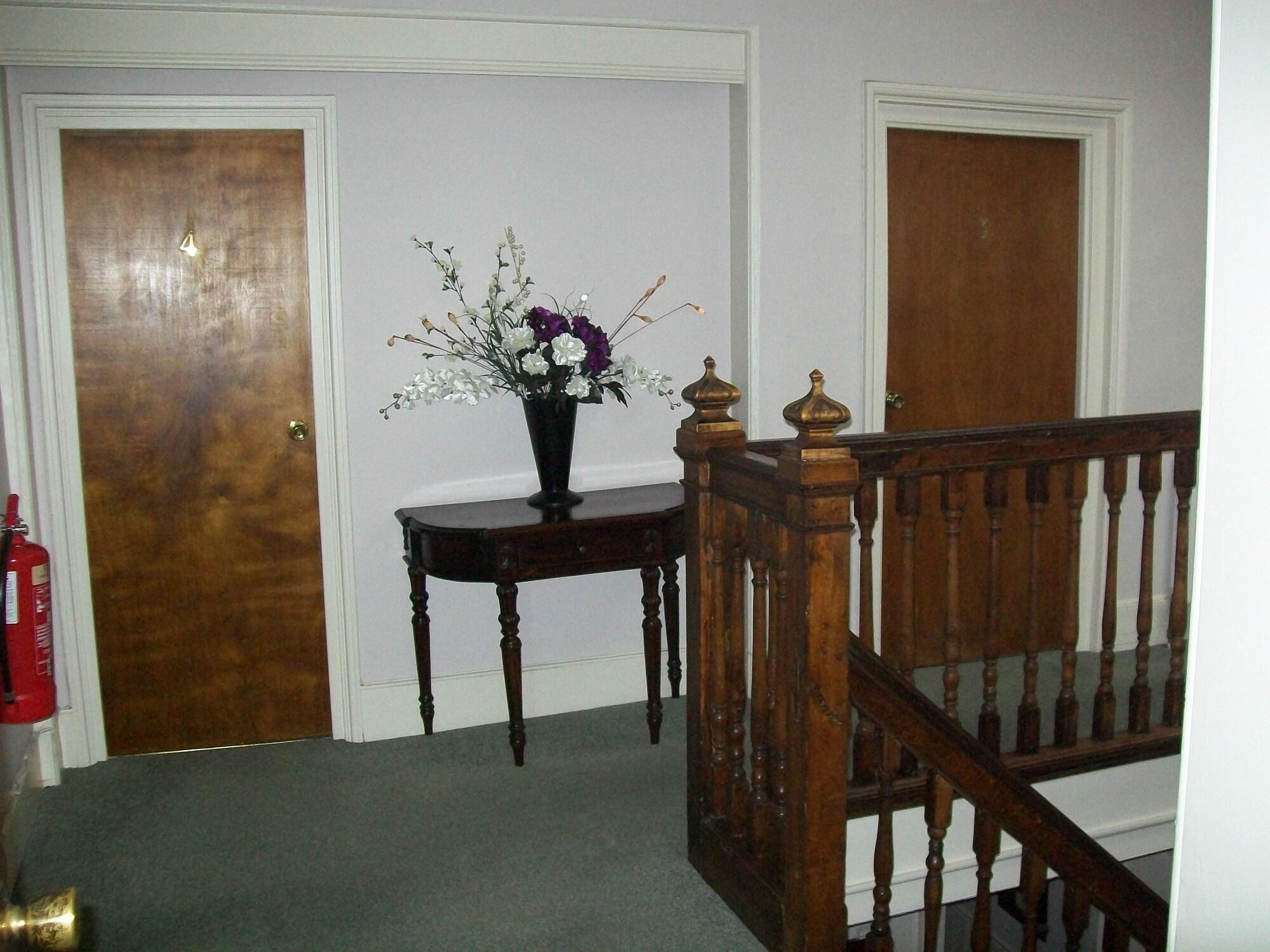 Chapel House Hotel Atherstone Bagian luar foto