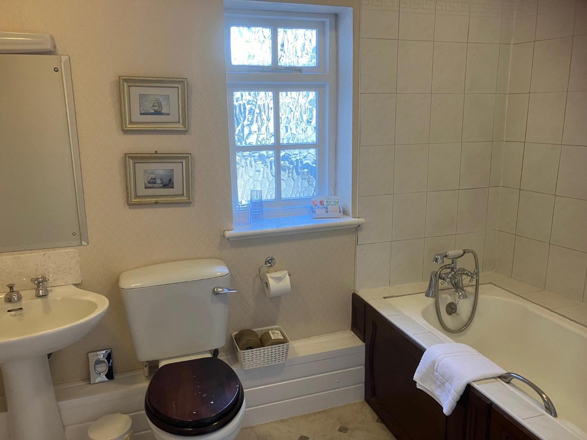 Chapel House Hotel Atherstone Bagian luar foto